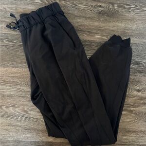 Lululemon Women’s black joggers